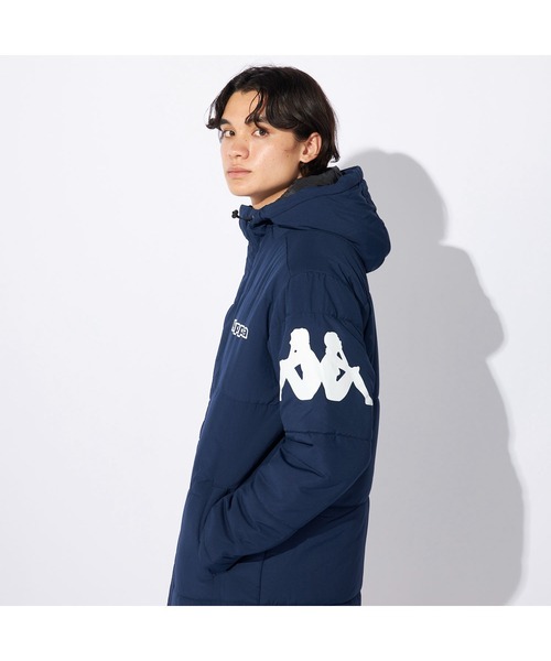 Kappa(カッパ)の「Kappa カッパ ブランド ロゴ 軽量タフタ フード付き 中綿 ベンチコート ジャケット(ダウンジャケット/コート・メンズ・ネイビー/ブラック・LL/L/M)」の22枚目の写真