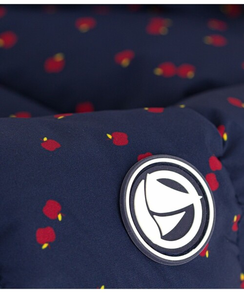 PETIT BATEAU(プチバトー)の「中綿入りフードジャケット(ダウンジャケット/コート・キッズ・ブルー系その他・6YEAR/8YEAR/10YEAR/12YEAR)」の5枚目の写真