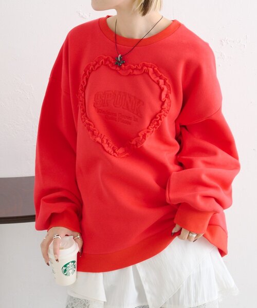 w closet（ダブルクローゼット）の「ハートフリルスウェット（パーカー・レディース・グレー/レッド/グリーン/アイボリー・FREE）」の4枚目の写真