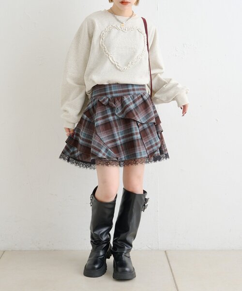 w closet（ダブルクローゼット）の「ハートフリルスウェット（パーカー・レディース・グレー/レッド/グリーン/アイボリー・FREE）」の7枚目の写真