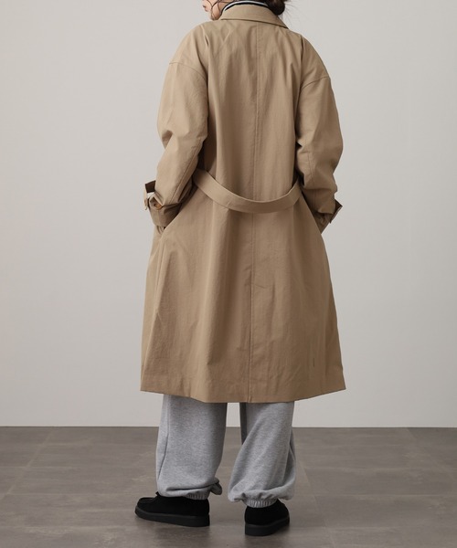 OMNES（オムネス）の「OMNES Supremo ステンカラーコート（ステンカラーコート・レディース・ネイビー/ベージュ・FREE）」の4枚目の写真