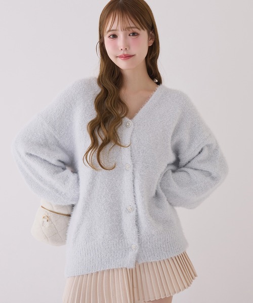 one after another NICE CLAUP（ワンアフターアナザーナイスクラップ）の「キラキラボタンベロアモールニットカーディガン（カーディガン/ボレロ・レディース・チャコールグレー/ピンク/サックスブルー/アイボリー・FREE）」の3枚目の写真