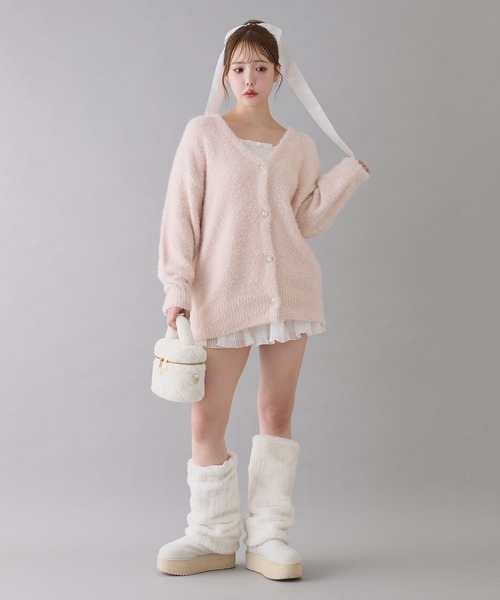 one after another NICE CLAUP（ワンアフターアナザーナイスクラップ）の「キラキラボタンベロアモールニットカーディガン（カーディガン/ボレロ・レディース・チャコールグレー/ピンク/サックスブルー/アイボリー・FREE）」の16枚目の写真