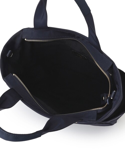 TOCCA(トッカ)の「ALINE NYLONTOTE ナイロントートバッグ(トートバッグ・レディース・ベージュ系/ネイビー系/ブラック系・F)」の15枚目の写真