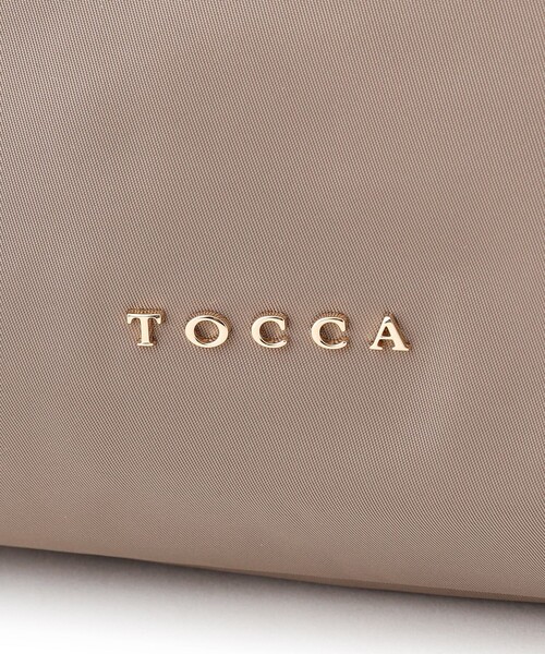 TOCCA(トッカ)の「ALINE NYLONTOTE ナイロントートバッグ(トートバッグ・レディース・ベージュ系/ネイビー系/ブラック系・F)」の9枚目の写真