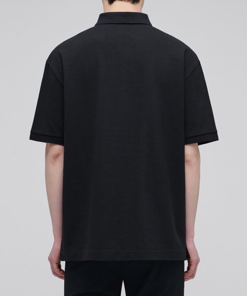MUSINSA STANDARD（ムシンサスタンダード）の「リラックスフィットピケポロシャツ[ブラック]（ポロシャツ・メンズ・その他・SMALL/MEDIUM/LARGE/X-LARGE）」の2枚目の写真