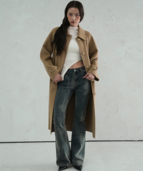 AVANDRESS(アバンドレス )の「Hidden Handmade Wool Coat OATMEAL(チェスターコート・レディース・オートミール・SMALL/MEDIUM)」の2枚目の写真