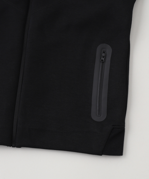 NIKE(ナイキ)の「【NIKE / ナイキ】PSG B NSW TECH FLC FZ 3R HQ3867- 010(パーカー・キッズ・ブラック・SMALL/MEDIUM/LARGE/X-LARGE)」の5枚目の写真