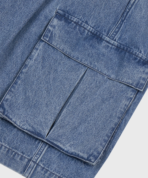 LEMAIN SECOND（リメインセカンド）の「BERMUDA WIDE ONE-TUCK CARGO DENIM SHORTS [LIGHT BLUE]（その他パンツ・メンズ・その他・MEDIUM/LARGE）」の8枚目の写真