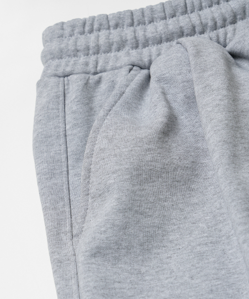 FRIZMWORKS(フリズムワークス)の「POUCH POCKET SWEAT SHORTS _ GRAY(その他パンツ・メンズ・その他・MEDIUM/LARGE/X-LARGE)」の4枚目の写真
