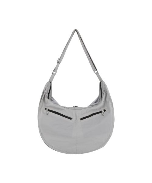 IUGAMAKARAS(イウガマカラス)の「Knotted Shoulder Bag (Nylon-Silver)(メッセンジャーバッグ・レディース・その他・FREE)」の2枚目の写真