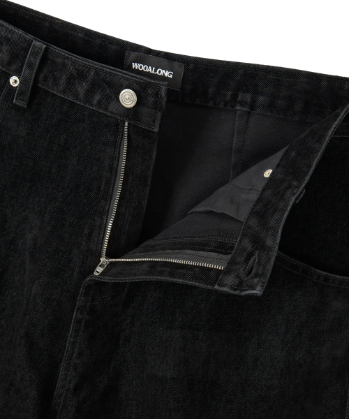 WOOALONG(ウアロン)の「Velvet Stitch Curve Balloon Wide Denim Pants - BLACK(デニムパンツ・レディース・ブラック・SMALL/MEDIUM/LARGE)」の4枚目の写真