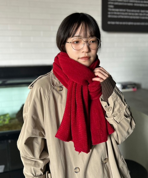 Kotoe(コトエ)の「【UNISEX】ソフトニット ボリュームマフラー(巻き方動画あり)(マフラー・レディース・グレー/ブラック/オフホワイト/レッド/ブラウン・FREE)」の19枚目の写真