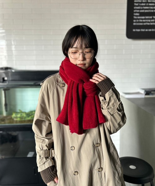 Kotoe(コトエ)の「【UNISEX】ソフトニット ボリュームマフラー(巻き方動画あり)(マフラー・レディース・グレー/ブラック/オフホワイト/レッド/ブラウン・FREE)」の20枚目の写真