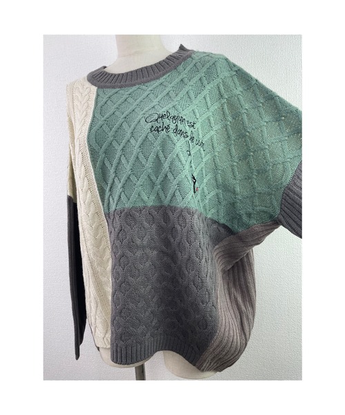Rydia（リディア）の「パネル切り替えニットプル（ニット/セーター・レディース・グリーン/パープル/マスタード・M）」の4枚目の写真