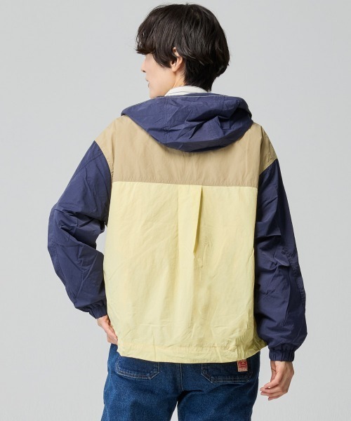 KRIFF MAYER Lady's Collection(クリフメイヤーレディースコレクション)の「【花粉防止/静電気防止】撥水ドロップ フードジャケット / マウンテンパーカー(防汚加工・Aライン)(マウンテンパーカー・レディース・カラフル/その他5/ネイビー/ベージュ/クリーム・LARGE/MEDIUM)」の8枚目の写真