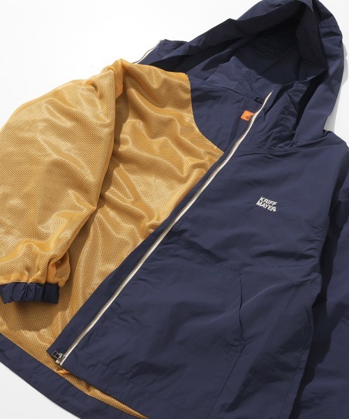 KRIFF MAYER Lady's Collection(クリフメイヤーレディースコレクション)の「【花粉防止/静電気防止】撥水ドロップ フードジャケット / マウンテンパーカー(防汚加工・Aライン)(マウンテンパーカー・レディース・カラフル/その他5/ネイビー/ベージュ/クリーム・LARGE/MEDIUM)」の10枚目の写真