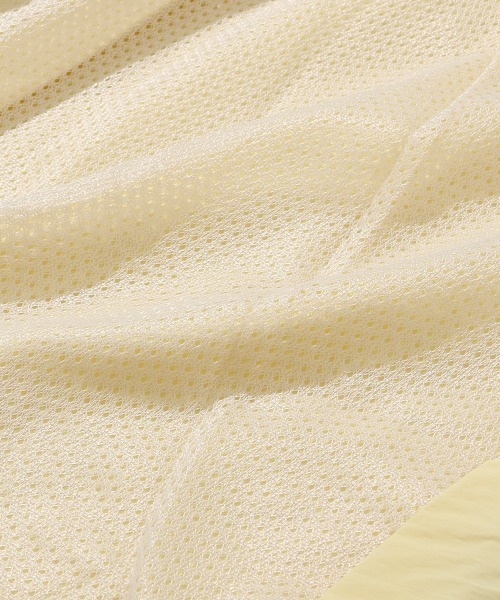 KRIFF MAYER Lady's Collection(クリフメイヤーレディースコレクション)の「【花粉防止/静電気防止】撥水ドロップ フードジャケット / マウンテンパーカー(防汚加工・Aライン)(マウンテンパーカー・レディース・カラフル/その他5/ネイビー/ベージュ/クリーム・LARGE/MEDIUM)」の22枚目の写真