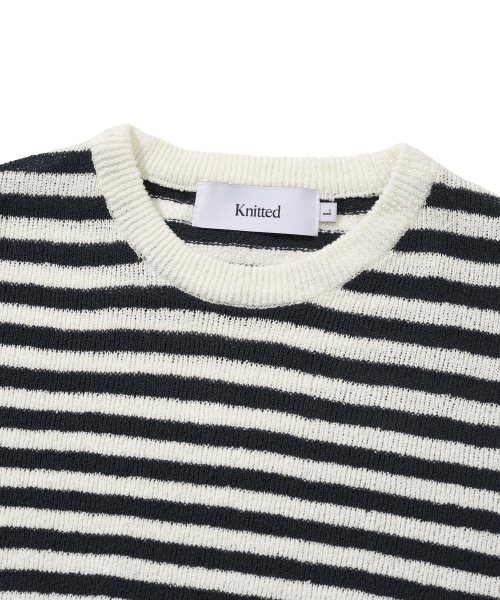 KNITTED(ニッティド)の「ブークルストライプラウンドニット アイボリー(ニット/セーター・レディース・その他・MEDIUM/LARGE/X-LARGE)」の2枚目の写真