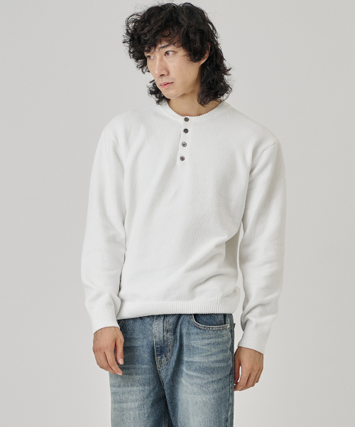 THE-ABON(エイボン)の「エスダー ボタン T オートミール(Tシャツ/カットソー・メンズ・オートミール・LARGE/X-LARGE)」の2枚目の写真