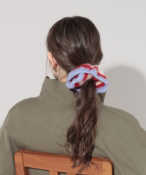 GEORGE'S（ジョージズ）の「BIGニットシュシュ（シュシュ・レディース・ブラウン系その他/ブルー系その他/ホワイト系その他・FREE）」の9枚目の写真