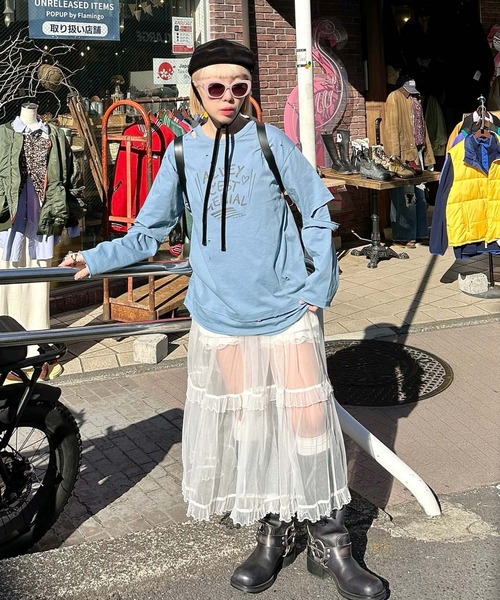 Alley Tokyo(アリートーキョー)の「レイヤードしてる風ダメージロンT(Tシャツ/カットソー・レディース・ブルー/イエロー・FREE)」の11枚目の写真