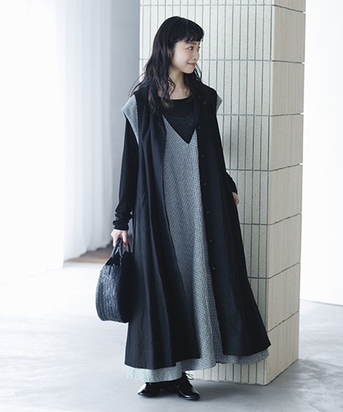 studio CLIP（スタディオクリップ）の「《natural by clip》LRフレアジャンパースカート[プチサイズあり]（ジャンパースカート・レディース・ブラック/ベージュ/チェック・PF/FREE）」の5枚目の写真