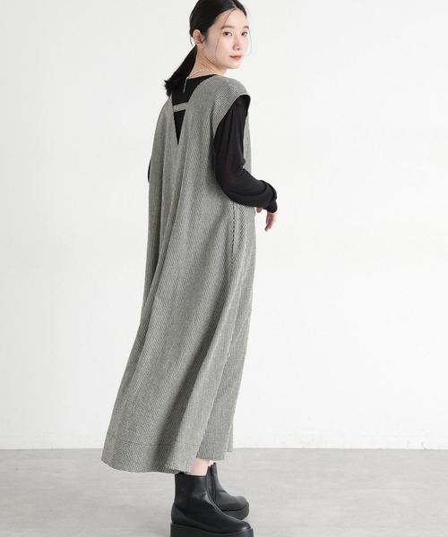 studio CLIP（スタディオクリップ）の「《natural by clip》LRフレアジャンパースカート[プチサイズあり]（ジャンパースカート・レディース・ブラック/ベージュ/チェック・PF/FREE）」の8枚目の写真