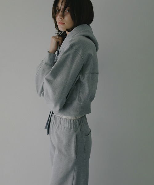 MANOF(マノフ)の「HOODIE SWEAT SET UP(セットアップ・レディース・グレー/ホワイト/ブラック・S/M)」の8枚目の写真