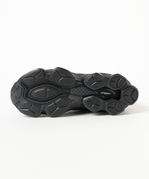ASICS(アシックス)の「ASICS / GEL-KINETIC FLUENT(スニーカー・レディース・グレー/ブラック・24.5cm/24.0cm/23.5cm/25.0cm/23.0cm)」の10枚目の写真