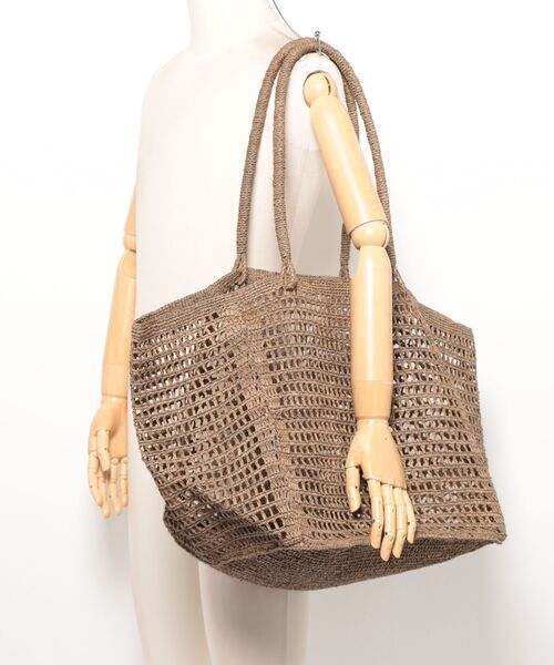 MADE IN MADA（メイドインマダ）の「【MADE IN MADA /メイドインマダ】大きめ　かごバッグ　ラフィア　トートバッグ（かごバッグ・レディース・ベージュ系その他・FREE）」の17枚目の写真