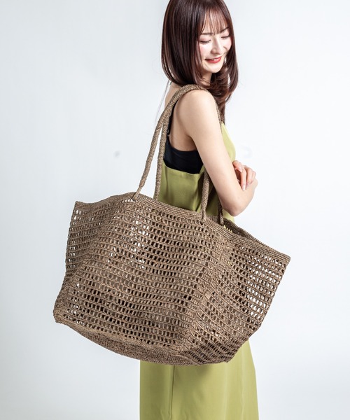 MADE IN MADA（メイドインマダ）の「【MADE IN MADA /メイドインマダ】大きめ　かごバッグ　ラフィア　トートバッグ（かごバッグ・レディース・ベージュ系その他・FREE）」の9枚目の写真