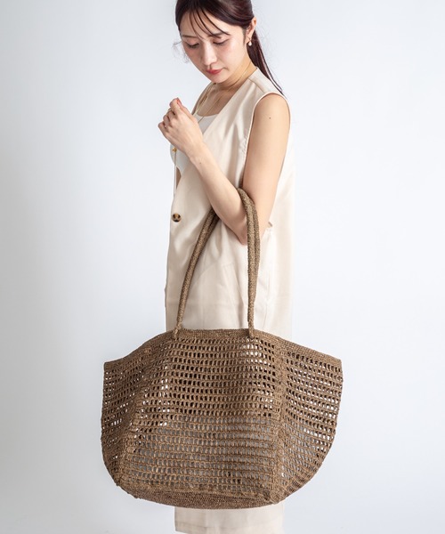 MADE IN MADA（メイドインマダ）の「【MADE IN MADA /メイドインマダ】大きめ　かごバッグ　ラフィア　トートバッグ（かごバッグ・レディース・ベージュ系その他・FREE）」の7枚目の写真