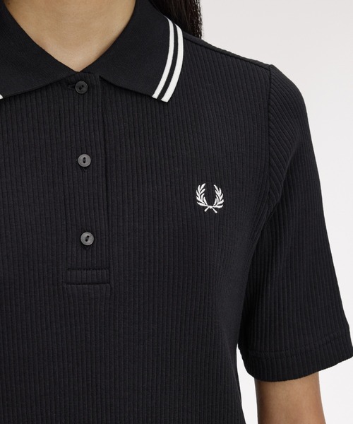 FRED PERRY（フレッドペリー）の「Ribbed Polo Dress／リブポロシャツワンピース（ワンピース・レディース・ブラック・10）」の12枚目の写真