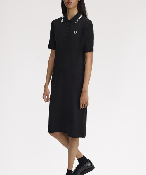 FRED PERRY（フレッドペリー）の「Ribbed Polo Dress／リブポロシャツワンピース（ワンピース・レディース・ブラック・10）」の8枚目の写真