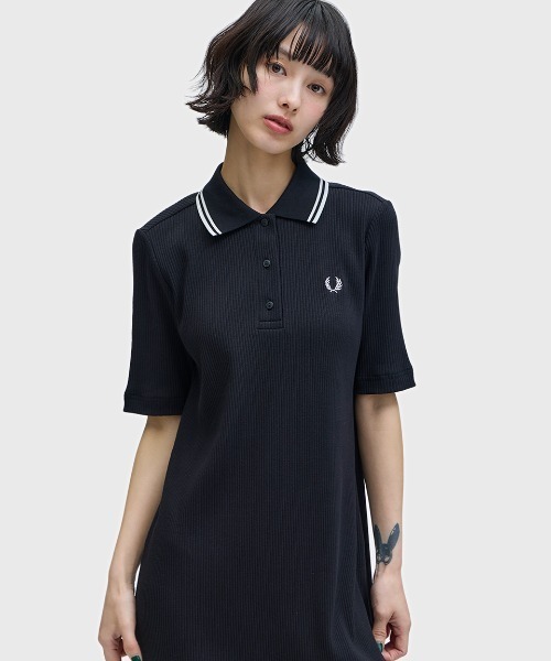 FRED PERRY（フレッドペリー）の「Ribbed Polo Dress／リブポロシャツワンピース（ワンピース・レディース・ブラック・10）」の3枚目の写真
