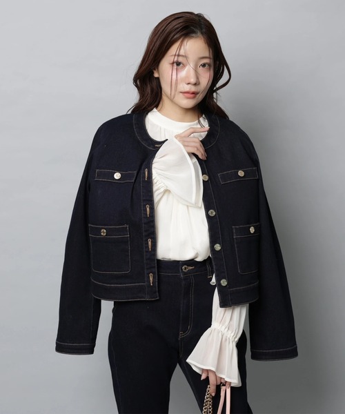 Apuweiser-riche(アプワイザーリッシェ)の「ポイントパーツフレアデニム(その他パンツ・レディース・ライトブルー/ネイビー/グレー・0/1/2)」の8枚目の写真