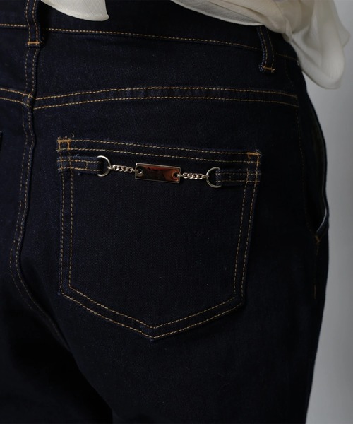 Apuweiser-riche(アプワイザーリッシェ)の「ポイントパーツフレアデニム(その他パンツ・レディース・ライトブルー/ネイビー/グレー・0/1/2)」の13枚目の写真