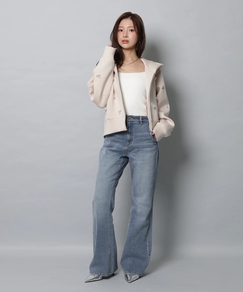 Apuweiser-riche(アプワイザーリッシェ)の「ポイントパーツフレアデニム(その他パンツ・レディース・ライトブルー/ネイビー/グレー・0/1/2)」の14枚目の写真