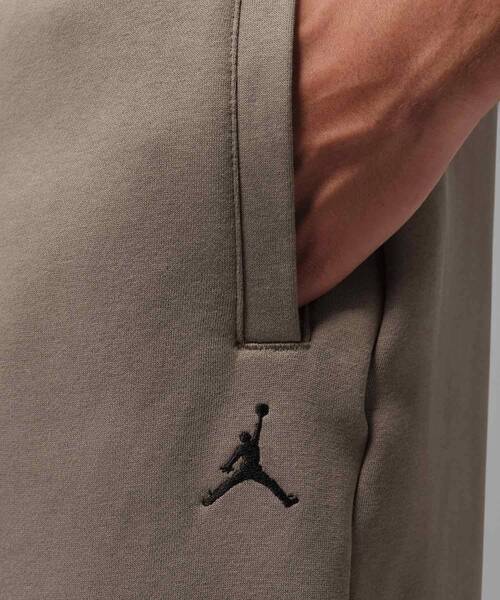 JORDAN BRAND(ジョーダンブランド)の「ジョーダン ブルックリン フリース メンズ オーバーサイズド オープンヘム パンツ / Jordan Brooklyn Fleece Men's Oversized Open-Hem Pants IB7238-040 Olive Grey(スウェットパンツ・メンズ・サンドグレー・XL/S/M/L/2XL)」の9枚目の写真