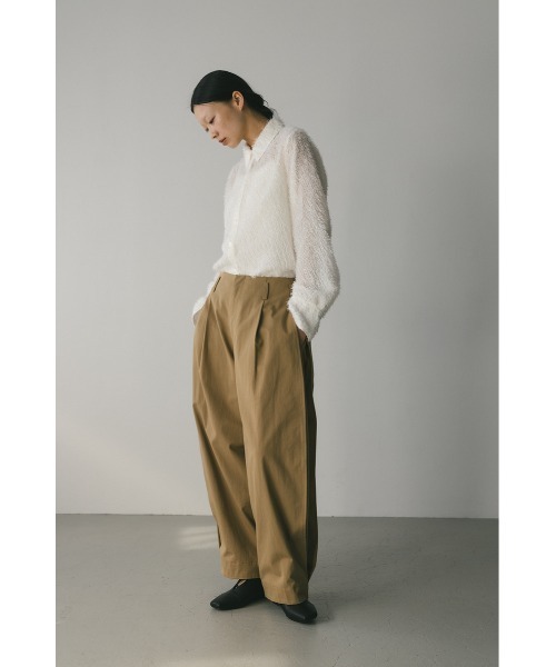 STYLEMIXER（スタイルミキサー）の「サイドタックフォルムパンツ（その他パンツ・レディース・ベージュ/ネイビー・SMALL/MEDIUM）」の4枚目の写真