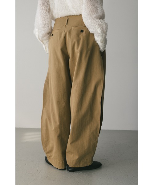 STYLEMIXER（スタイルミキサー）の「サイドタックフォルムパンツ（その他パンツ・レディース・ベージュ/ネイビー・SMALL/MEDIUM）」の10枚目の写真