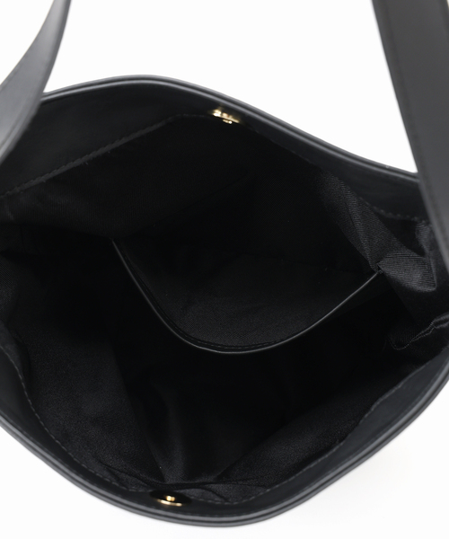 SLOBE IENA(スローブイエナ)の「ANTONELLO MASI SLOBE別注 バケツバッグ LUANA(ショルダーバッグ・レディース・ボルドー/ブラック・FREE)」の6枚目の写真