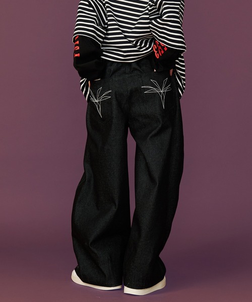 SeeSew(シーソー)の「【UNISEX】DENIM CURVE PANTS/デニムカーブパンツ(デニムパンツ・メンズ・ネイビー/ブラック・M/L)」の11枚目の写真