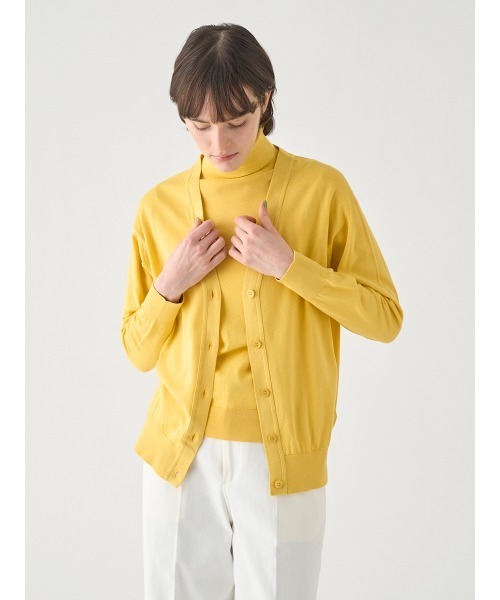 JOHN SMEDLEY(ジョンスメドレー)の「Vネック長袖コットンニットカーディガン(カーディガン/ボレロ・レディース・イエロー系その他2・M)」の3枚目の写真