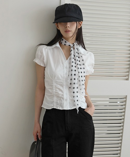 UNE MANSION(ユヌマンション)の「パフスリーブフロントダブルシャーリングⅤネックブラウス(シャツ/ブラウス・レディース・スカイブルー/ホワイト/チェック・FREE)」の6枚目の写真