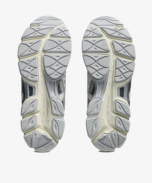 PUBLIC TOKYO(パブリックトウキョウ)の「GEL-NYC 2055(スニーカー・メンズ・グレー/ダークグレー・27/28/27.5)」の11枚目の写真