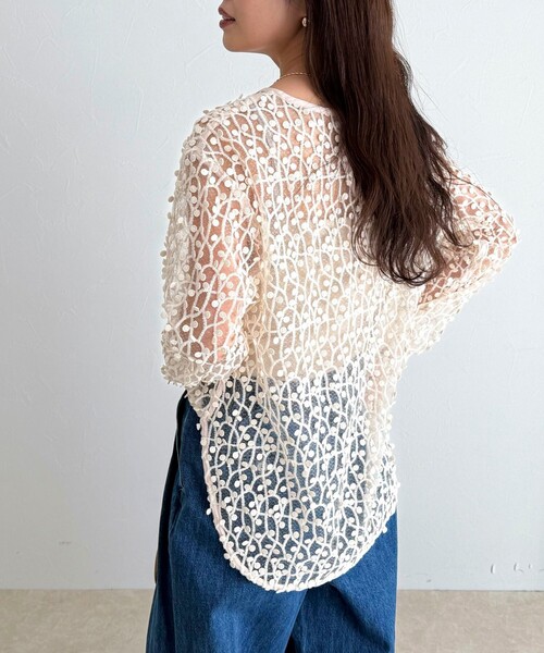 fredy emue（フレディエミュ）の「《セットアップ対応》フォーカスドット刺繍プルオーバー（シャツ/ブラウス・レディース・オフホワイト/ブラック・38）」の8枚目の写真