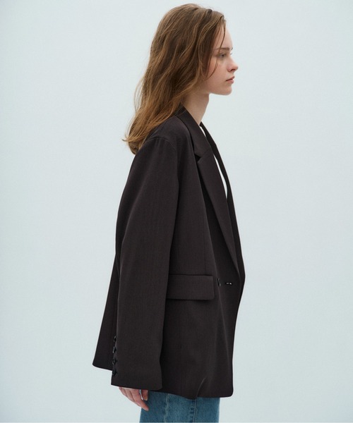 PUBLIC TOKYO(パブリックトウキョウ)の「シルキーツイルダブルジャケット(テーラードジャケット・レディース・ダークグレー/キャメル・1/2)」の16枚目の写真