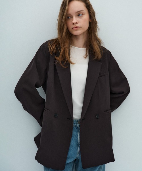 PUBLIC TOKYO(パブリックトウキョウ)の「シルキーツイルダブルジャケット(テーラードジャケット・レディース・ダークグレー/キャメル・1/2)」の5枚目の写真